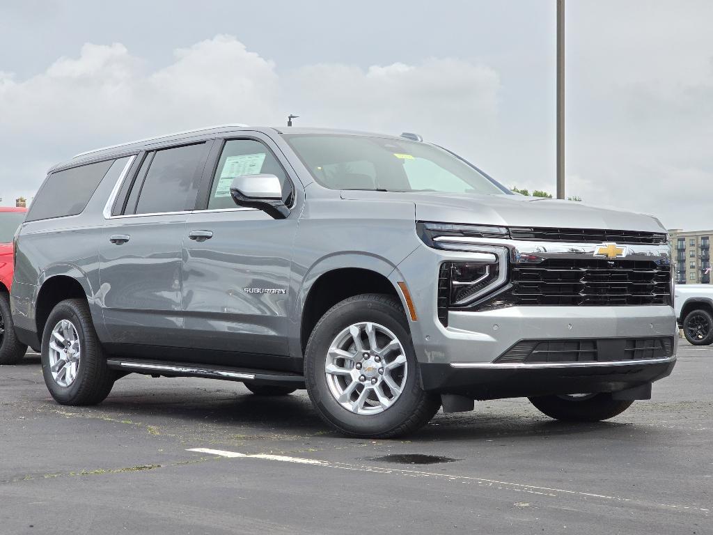 new 2025 Chevrolet Suburban car, priced at $62,500
