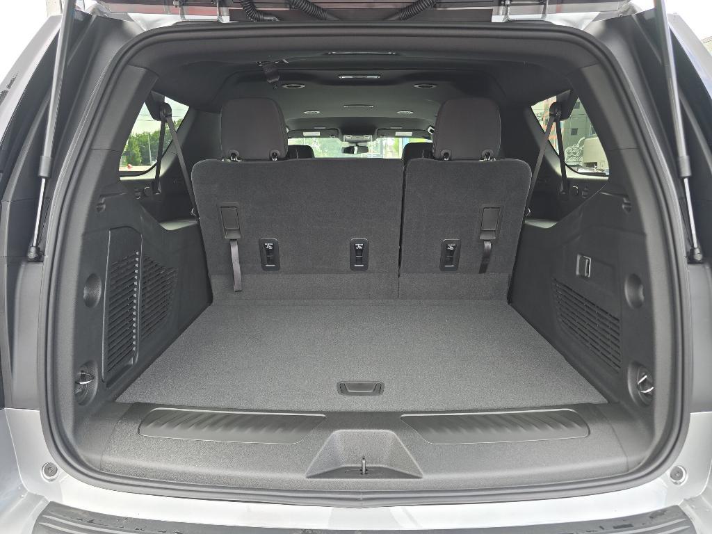 new 2025 Chevrolet Suburban car, priced at $66,945