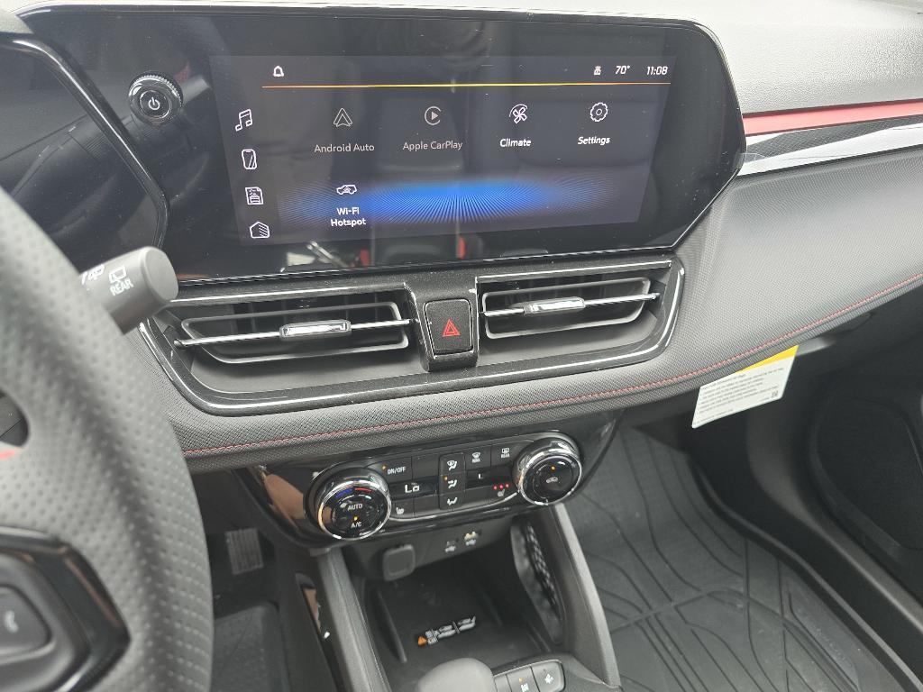 new 2025 Chevrolet TrailBlazer car, priced at $29,046
