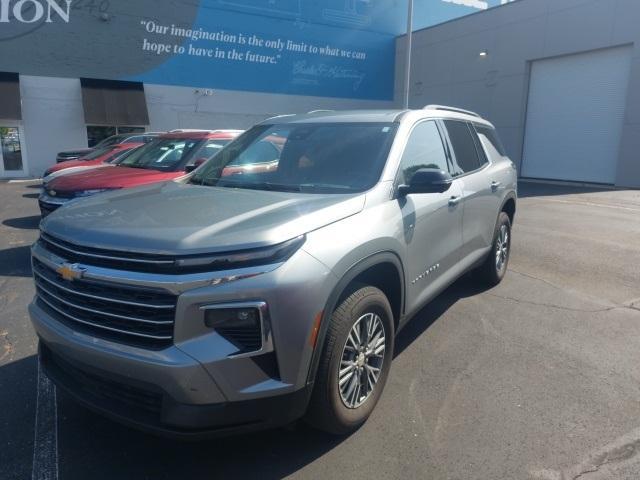 used 2024 Chevrolet Traverse car, priced at $39,300