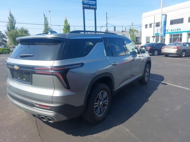 used 2024 Chevrolet Traverse car, priced at $39,300