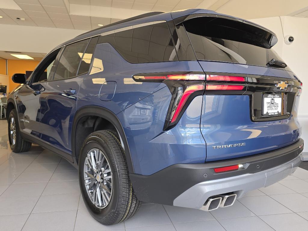 new 2025 Chevrolet Traverse car, priced at $42,442