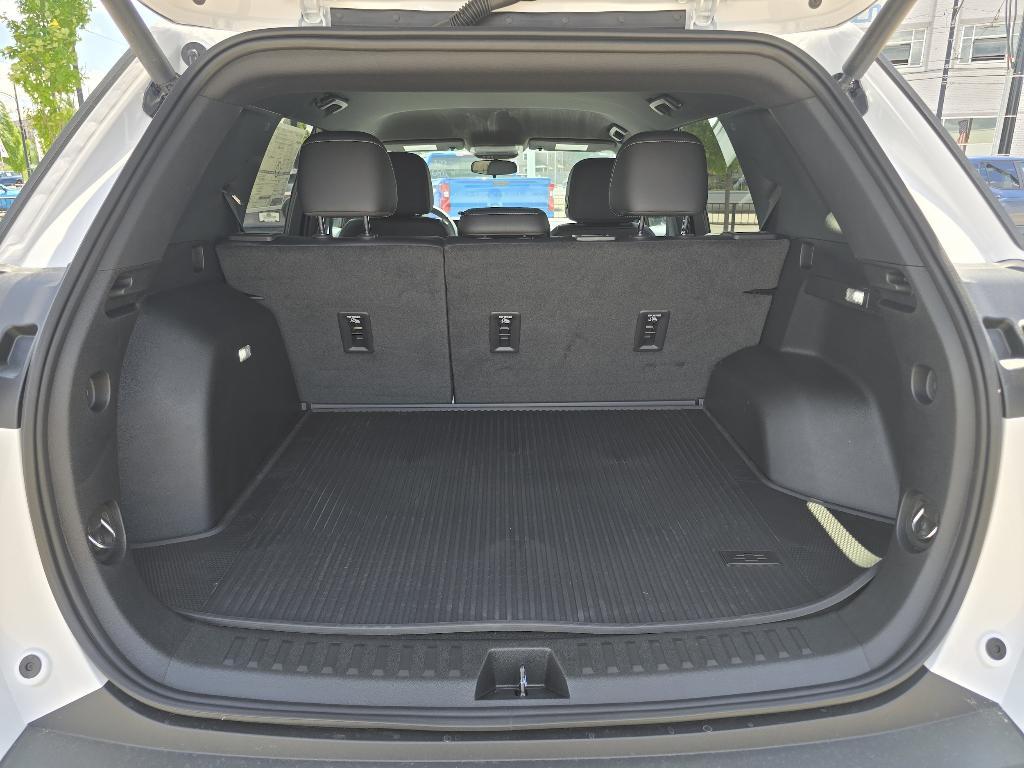 new 2026 Chevrolet Equinox car, priced at $31,046