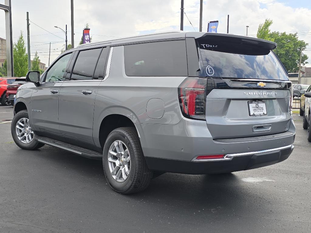 new 2025 Chevrolet Suburban car, priced at $62,500