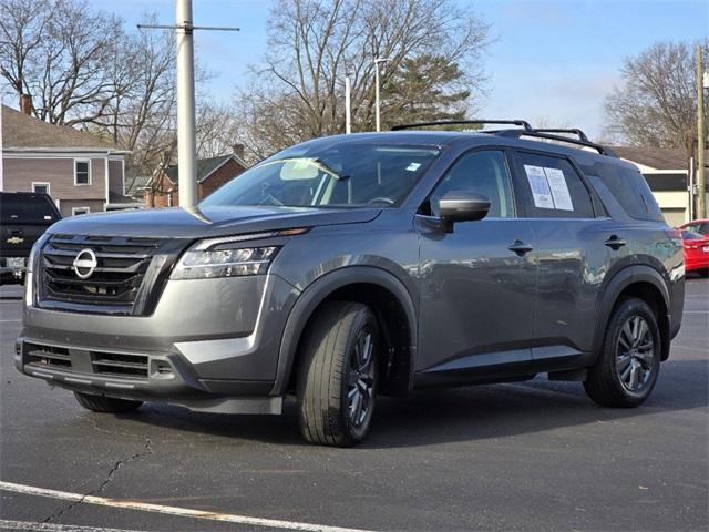 used 2022 Nissan Pathfinder car, priced at $26,100