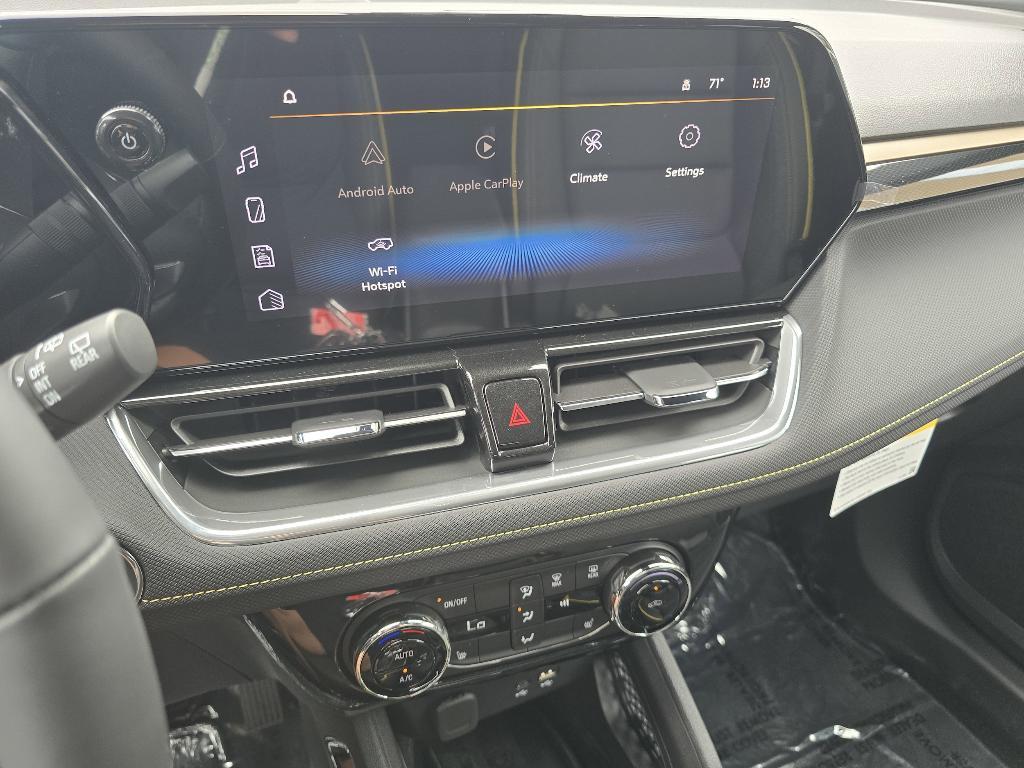 new 2025 Chevrolet TrailBlazer car, priced at $28,854