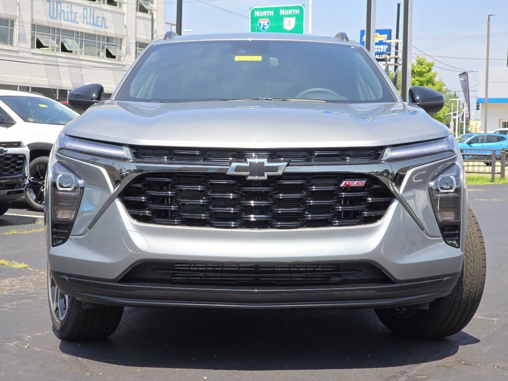 new 2025 Chevrolet Trax car, priced at $25,607