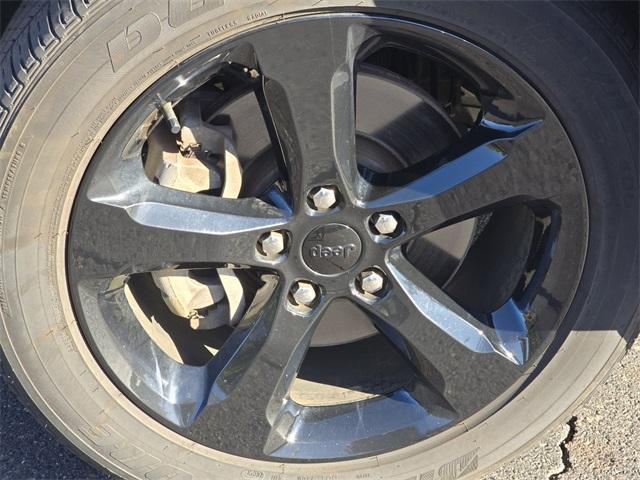 used 2023 Jeep Grand Cherokee L car, priced at $33,000
