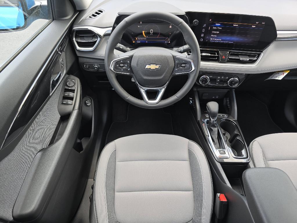 new 2025 Chevrolet TrailBlazer car, priced at $28,747
