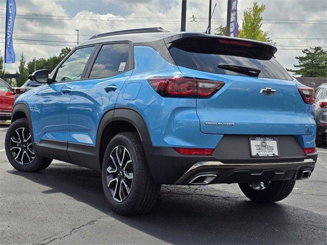 new 2025 Chevrolet TrailBlazer car, priced at $28,214