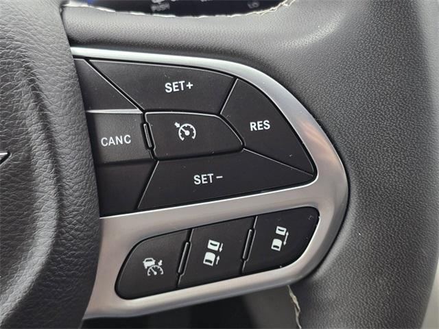 used 2022 Chrysler Pacifica car, priced at $21,900