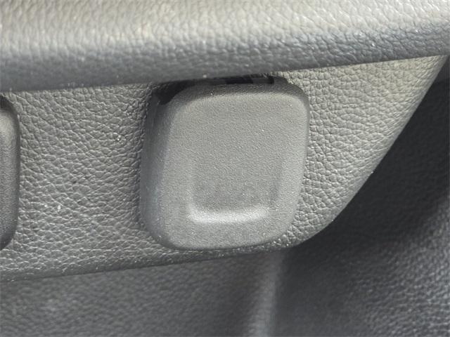 used 2022 Chevrolet Traverse car, priced at $26,900