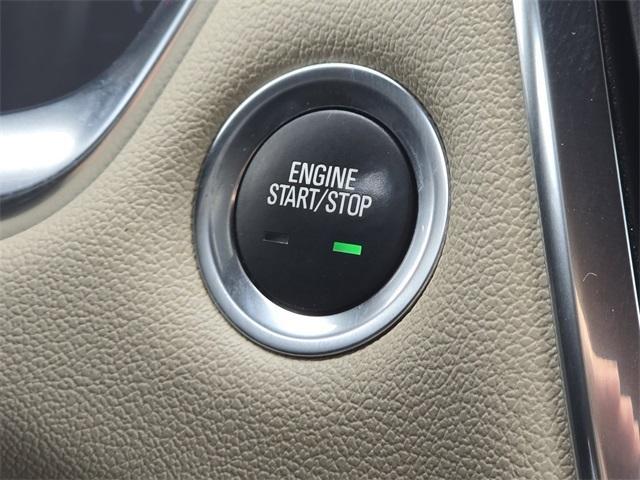 used 2022 Chevrolet Traverse car, priced at $26,900