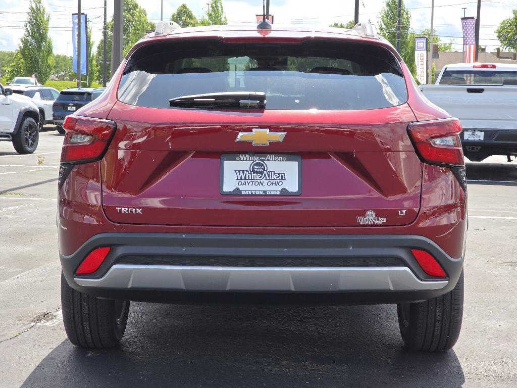 new 2025 Chevrolet Trax car, priced at $23,128