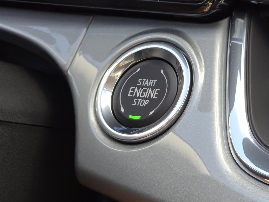 new 2025 Chevrolet Trax car, priced at $23,128