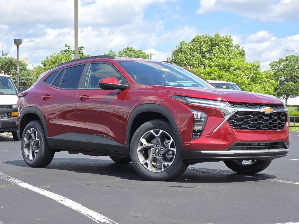 new 2025 Chevrolet Trax car, priced at $23,128
