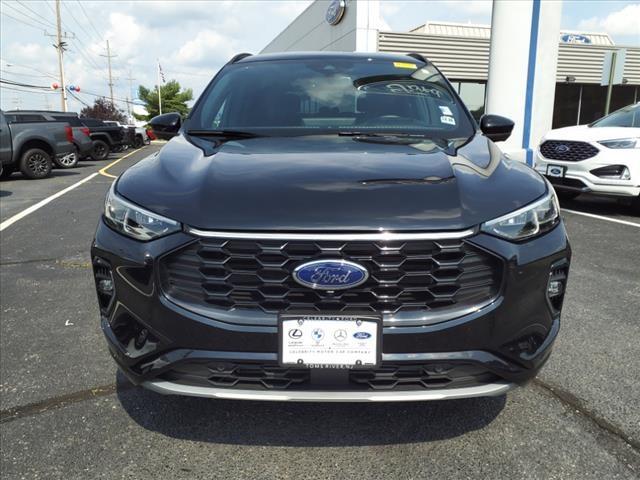 used 2023 Ford Escape car, priced at $32,900