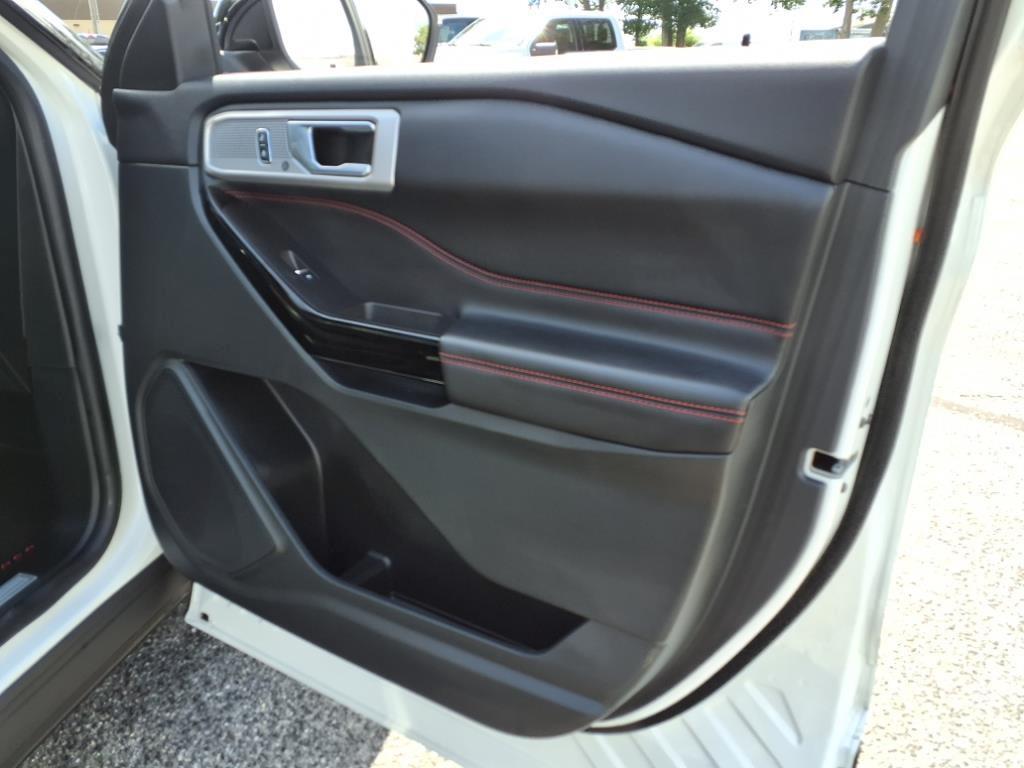 used 2022 Ford Explorer car, priced at $32,800