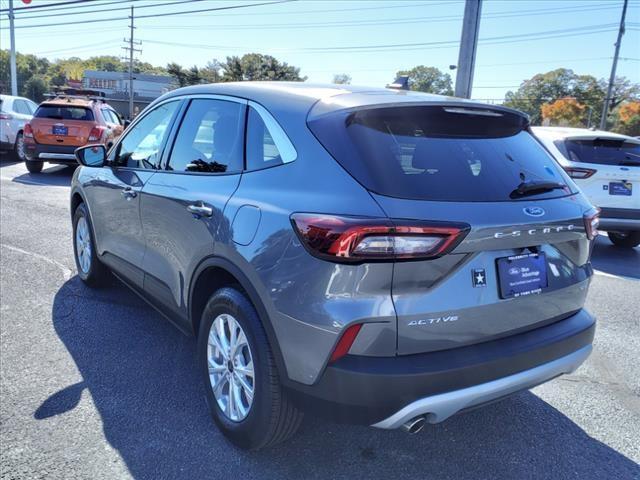 used 2023 Ford Escape car, priced at $25,500