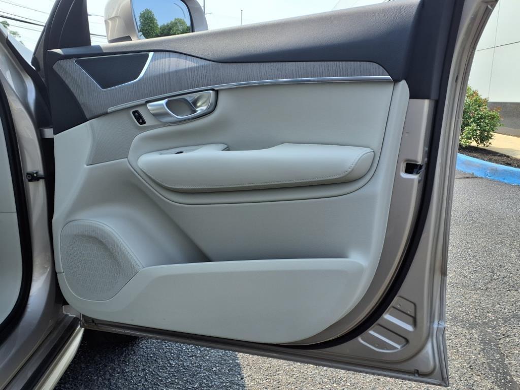 used 2024 Volvo XC90 car, priced at $47,900