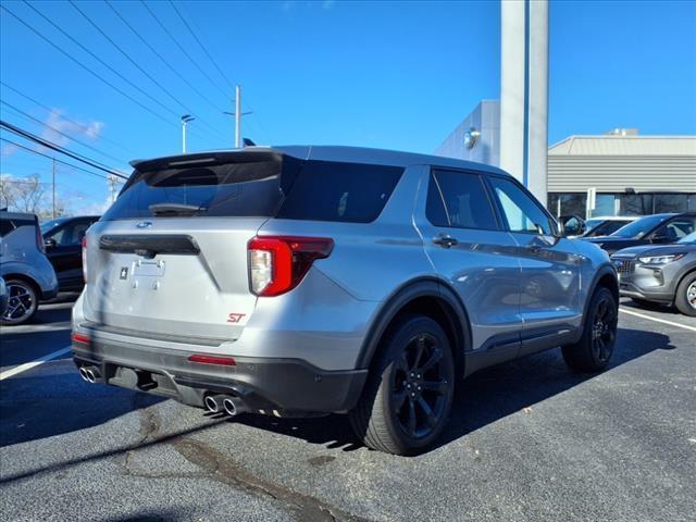 used 2022 Ford Explorer car, priced at $37,000