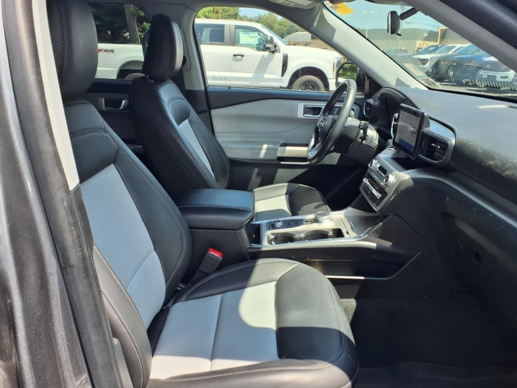 used 2022 Ford Explorer car, priced at $31,995