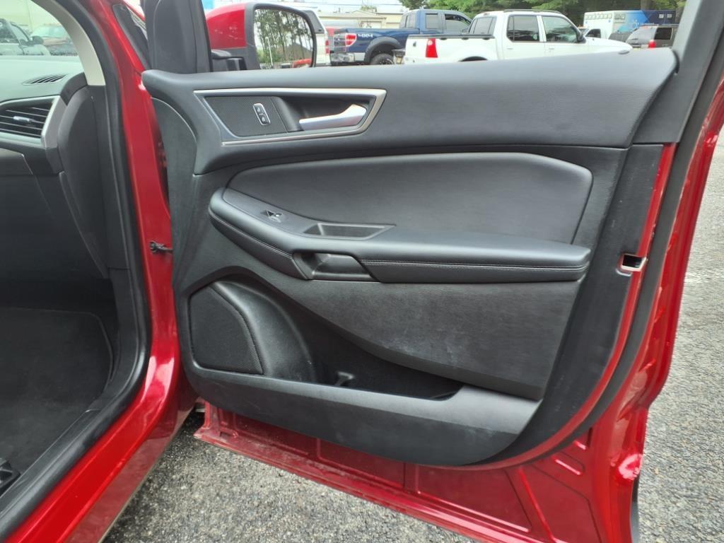 used 2024 Ford Edge car, priced at $24,500