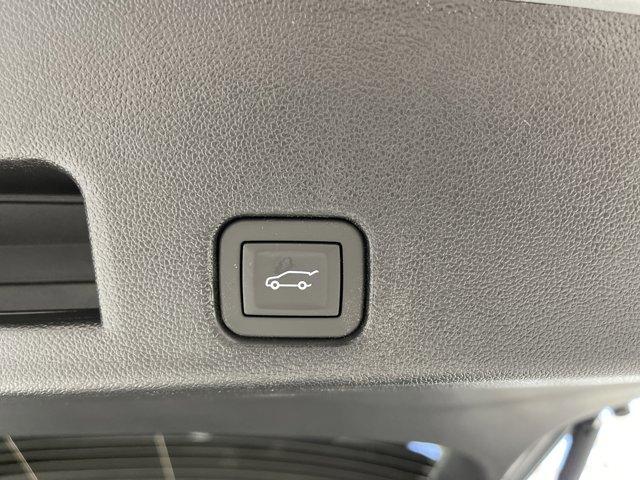 new 2025 GMC Acadia car, priced at $52,670