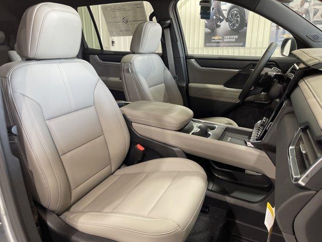 new 2025 GMC Acadia car, priced at $50,670
