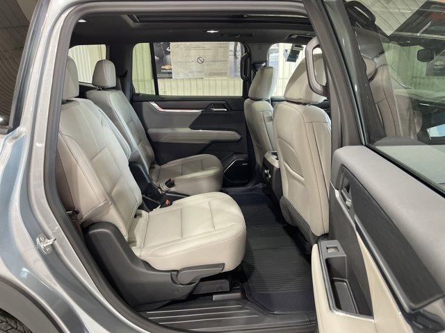 new 2025 GMC Acadia car, priced at $50,670