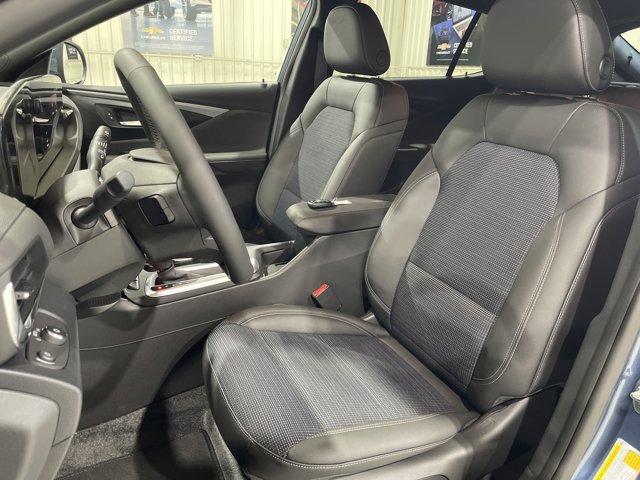 new 2025 Buick Envista car, priced at $27,280