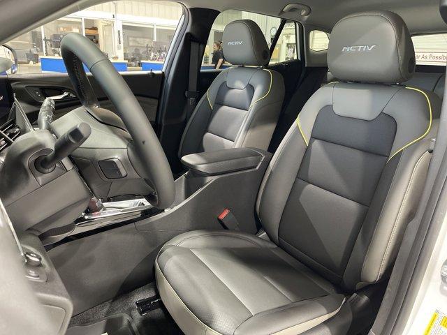 new 2025 Chevrolet Trax car, priced at $27,330