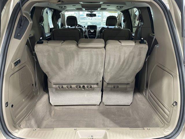 used 2015 Chrysler Town & Country car