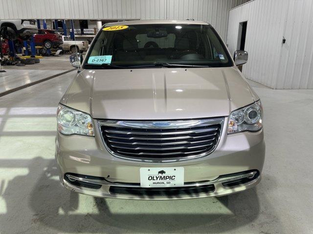 used 2015 Chrysler Town & Country car