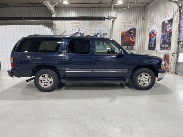 used 2004 Chevrolet Suburban car, priced at $9,991