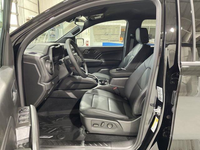 new 2025 Chevrolet Colorado car, priced at $43,555