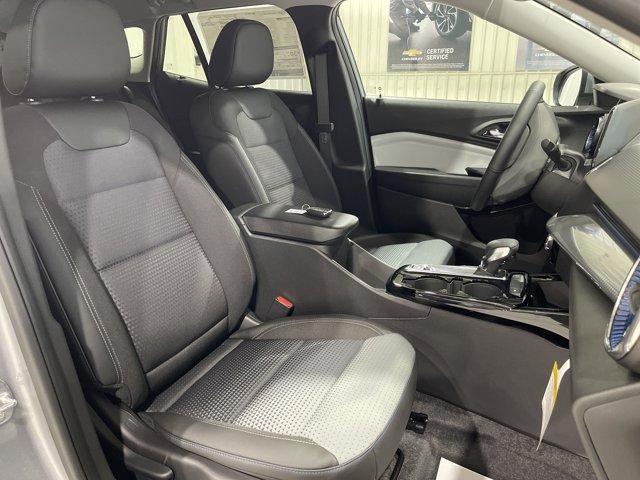 new 2025 Chevrolet Trax car, priced at $26,135