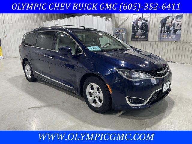 used 2017 Chrysler Pacifica car, priced at $8,933
