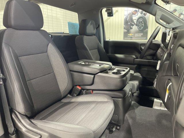 new 2025 GMC Sierra 1500 car, priced at $45,475