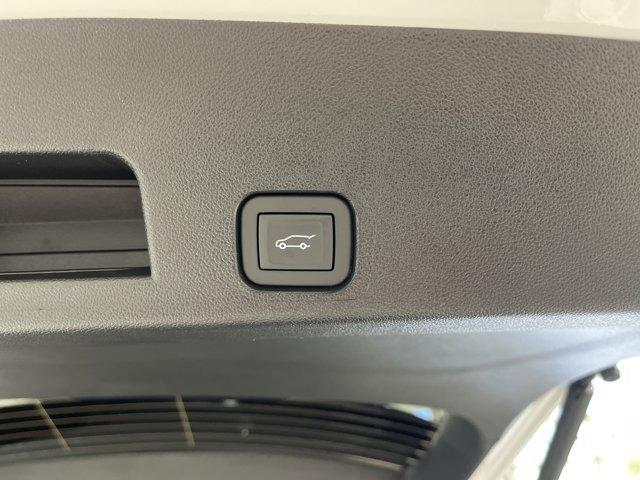 new 2025 GMC Acadia car, priced at $50,998
