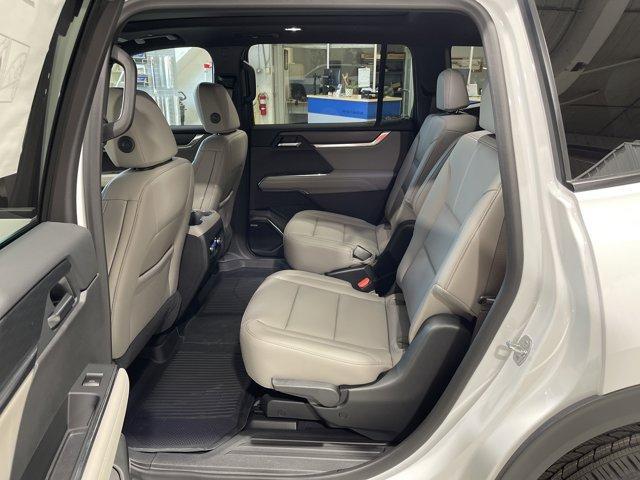 new 2025 GMC Acadia car, priced at $50,998