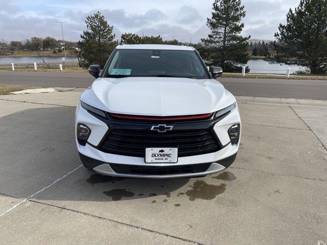 new 2025 Chevrolet Blazer car