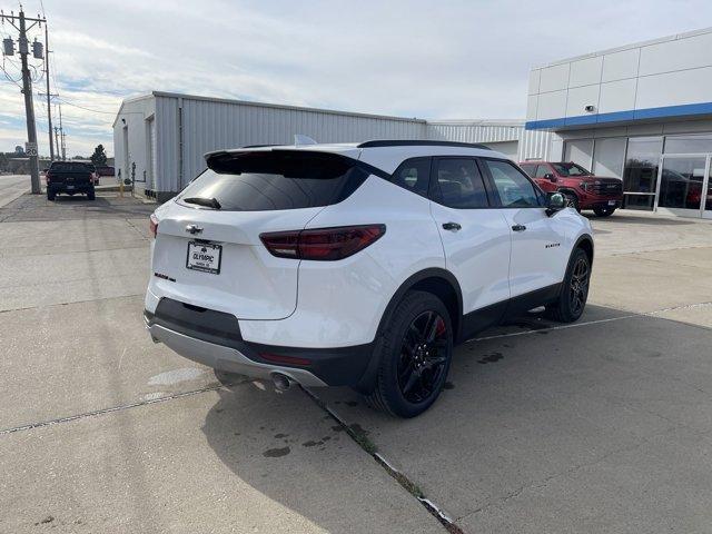 new 2025 Chevrolet Blazer car