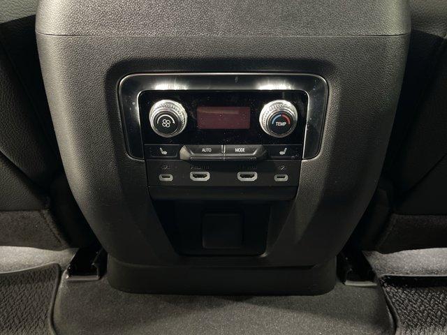used 2024 GMC Yukon car, priced at $73,592