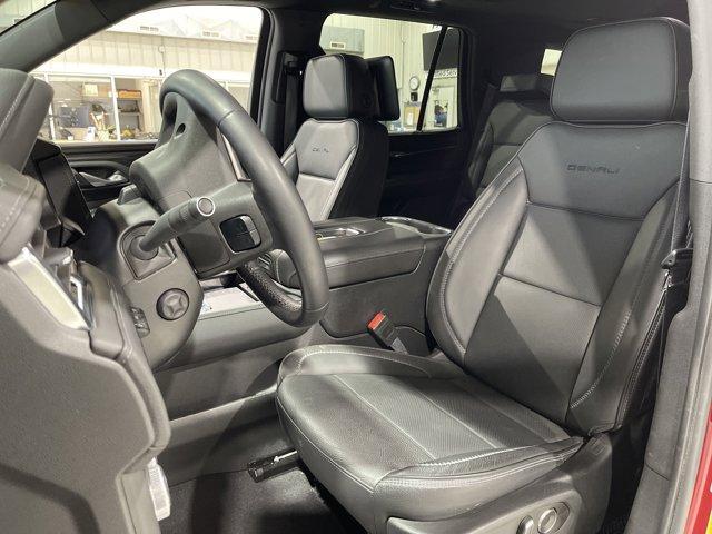 used 2024 GMC Yukon car, priced at $73,592