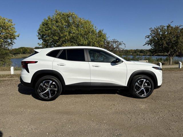 new 2025 Chevrolet Trax car