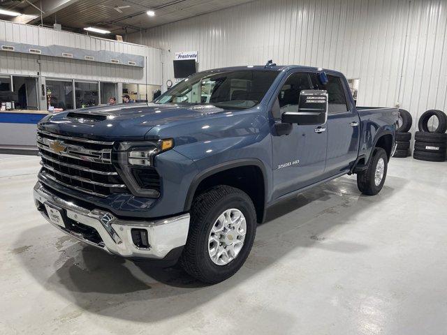 new 2025 Chevrolet Silverado 3500 car