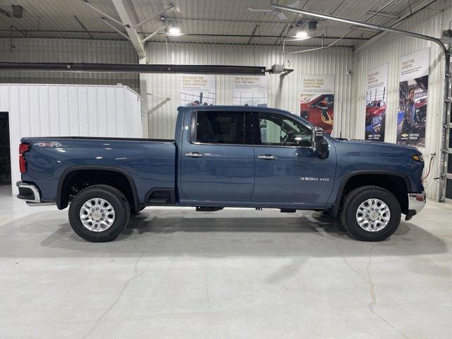 new 2025 Chevrolet Silverado 3500 car