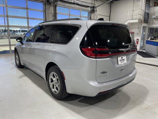 used 2023 Chrysler Pacifica car