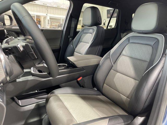 new 2026 Chevrolet Equinox car, priced at $34,370